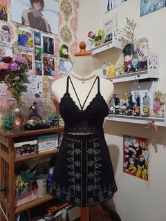 Rok Hitam Cantik Coachella