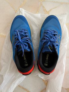 Saucony deals peregrine singapore