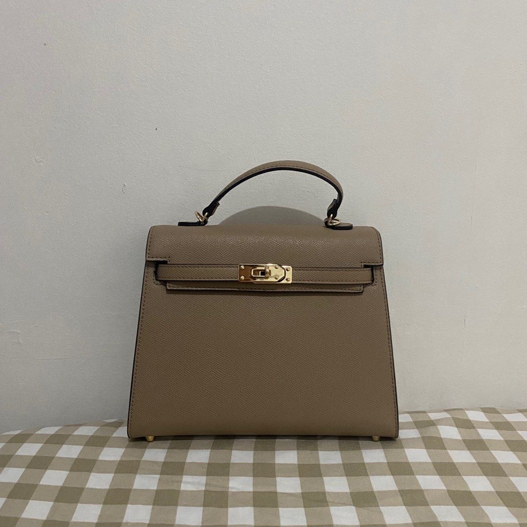 seagloca kelly inspired bag (Category: Cross-body Bags) located in Bacoor. Submitted by bykyla (Listing ID 1255323697, Image 1). Description: • brandnew without tags • no flaws or damages • no last price.
