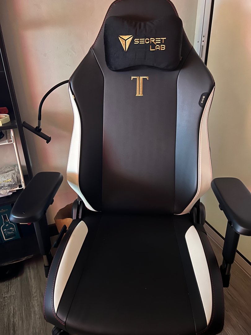 Secret lab chair, Furniture & Home Living, Furniture, Chairs on Carousell