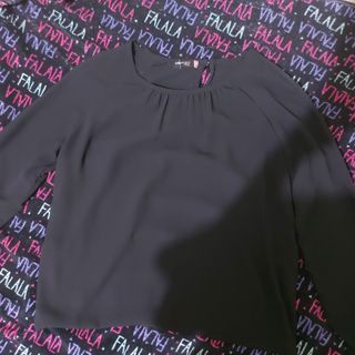 SM Woman Black Top