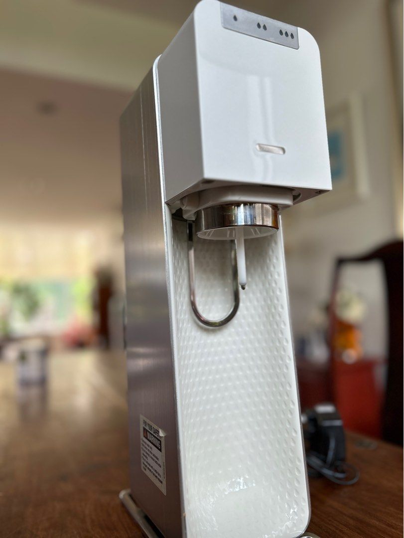 Sodastream water carbonation machine, TV & Home Appliances, Kitchen