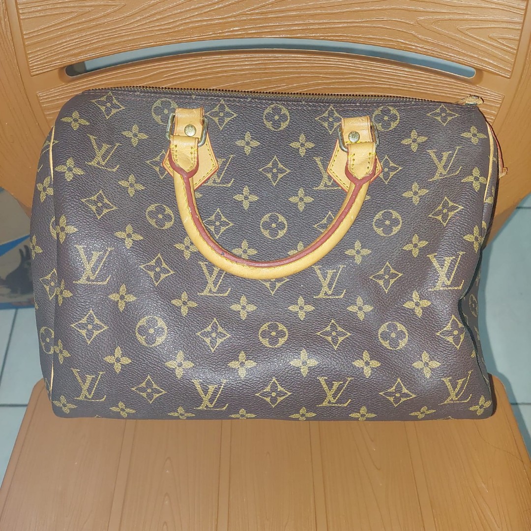 Tas Louis Vuitton Original Speedy Brown Monogram Embossed Hand Bag, Fesyen  Wanita, Tas & Dompet di Carousell