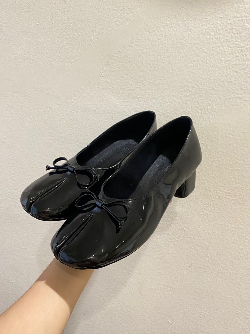 Tabi Heels, Women's Fashion, Footwear, Heels on Carousell