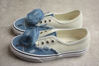 (Category: ) located in . Submitted by outletshoes (Listing ID 1255278904, Image 1). Description: .