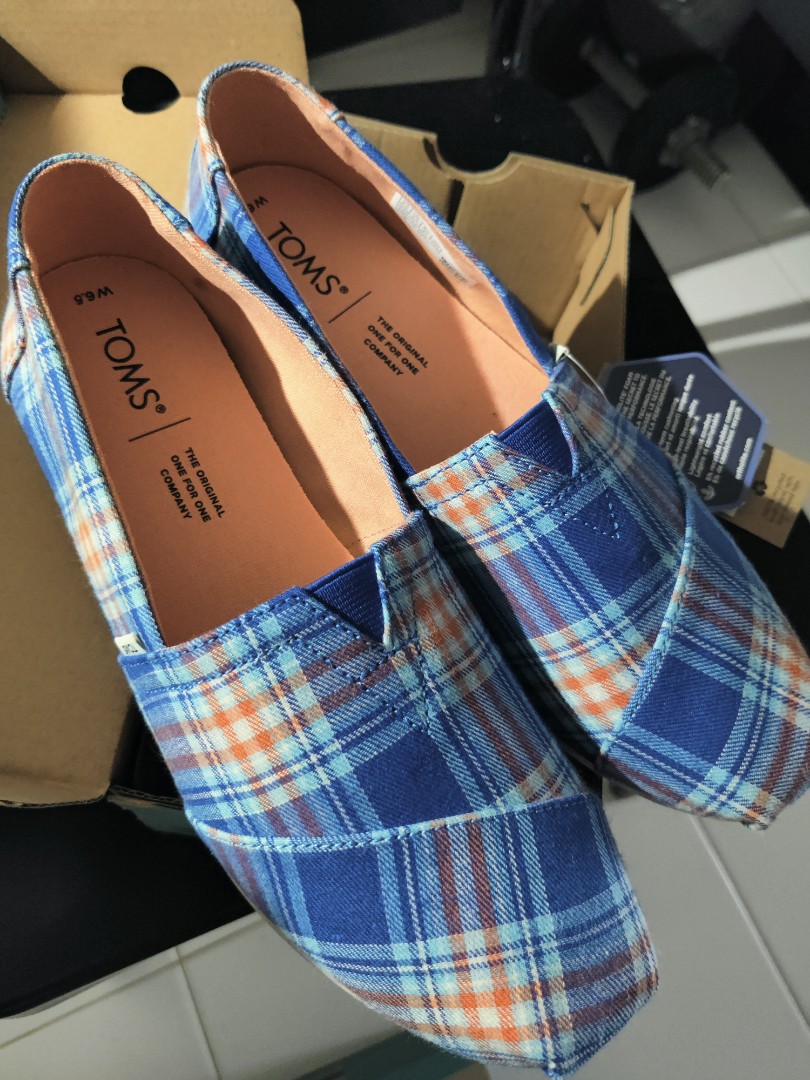 Checkered toms on sale