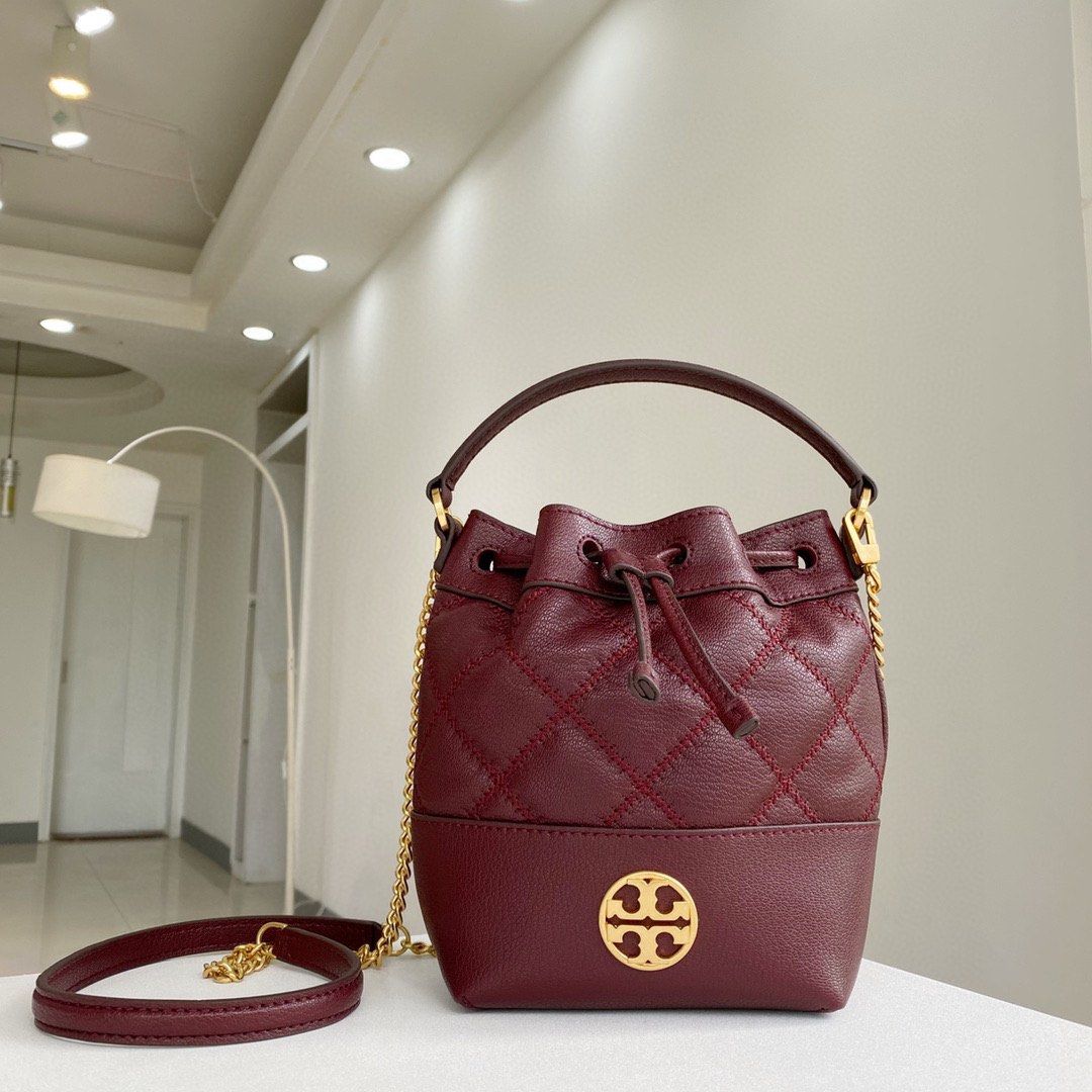 Tory Burch Fleming Soft Mini Bucket Bag, Women's Fashion, Bags & Wallets,  Tote Bags on Carousell