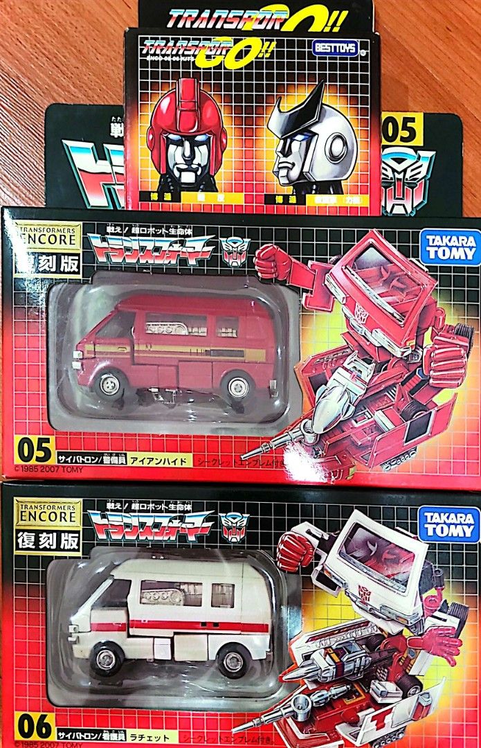 Transformers G1 Encore Ironhide & Ratchet, Hobbies & Toys, Toys & Games