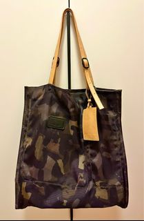 （分類：）位於 。 由 happyshitt 提交（商品編號 1253126852，圖片 1）。簡介： 。