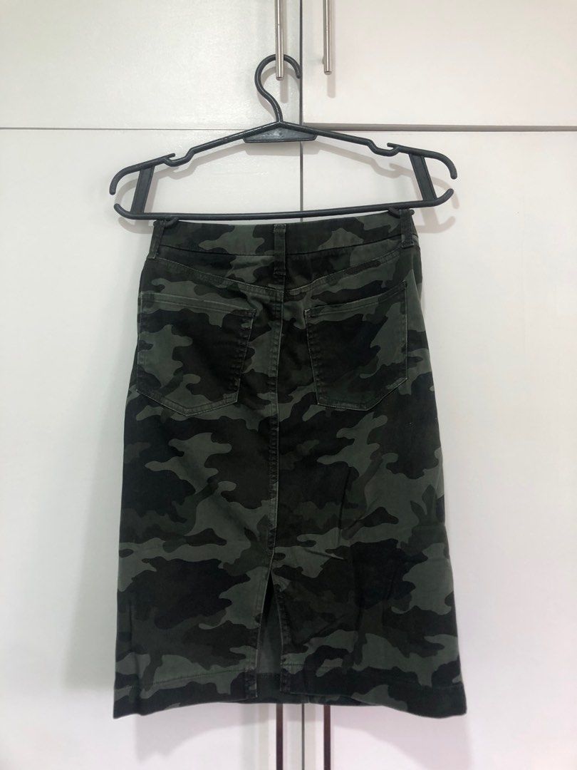 Camouflage skirt hangers hotsell