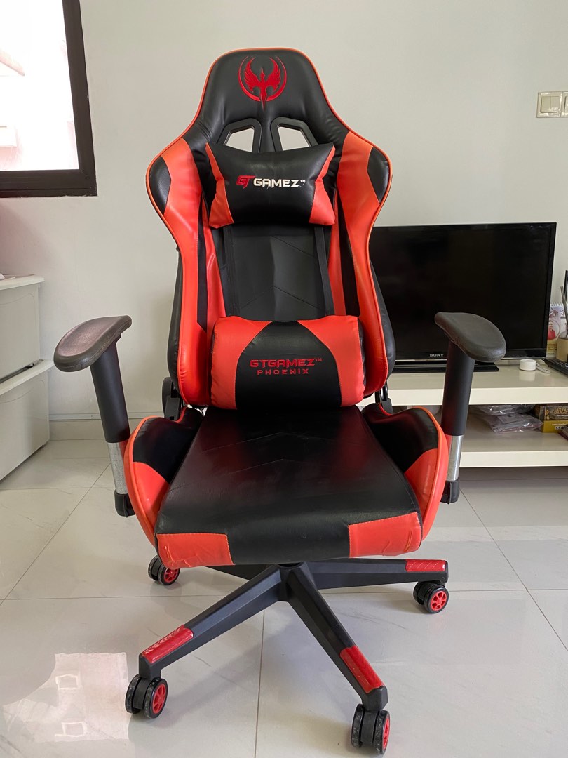 Used gaming chair for sale, Furniture & Home Living, Furniture, Chairs