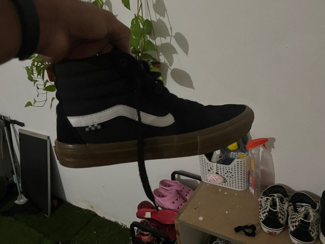Vans sk8 hi pro black hotsell gum