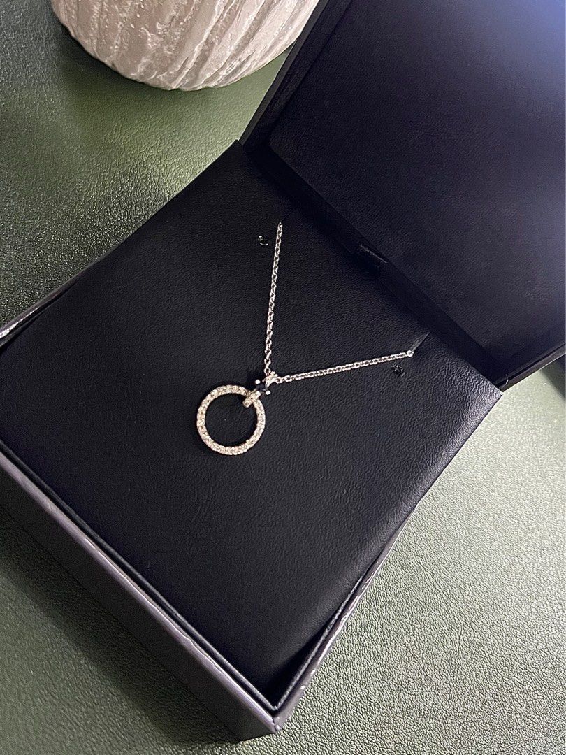 Vera wang sapphire necklace discount
