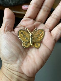 **Vintage Gold Tone Mesh Butterfly Pin/Brooch