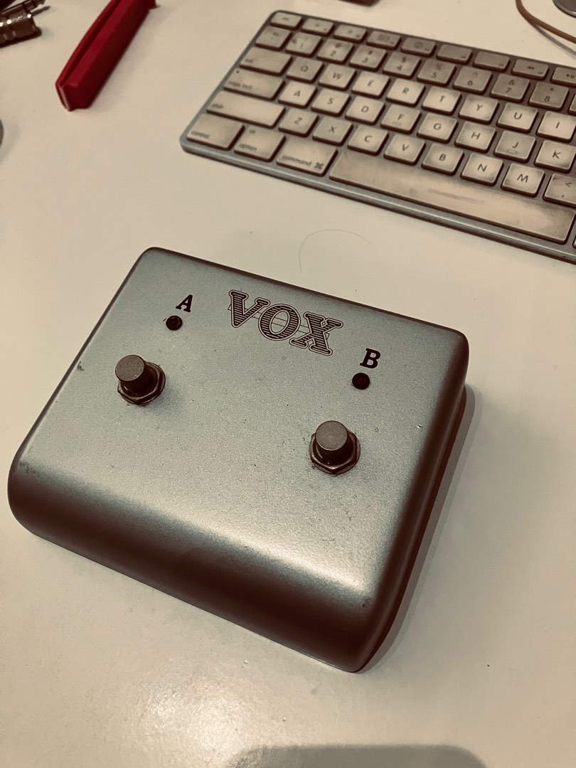 Vox amp footswitch, Hobbies & Toys, Music & Media, Music Accessories on