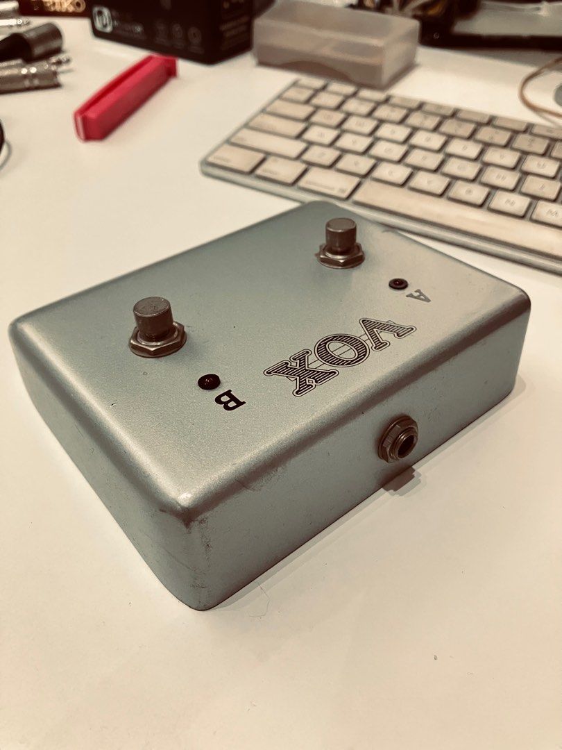 Vox amp footswitch, Hobbies & Toys, Music & Media, Music Accessories on