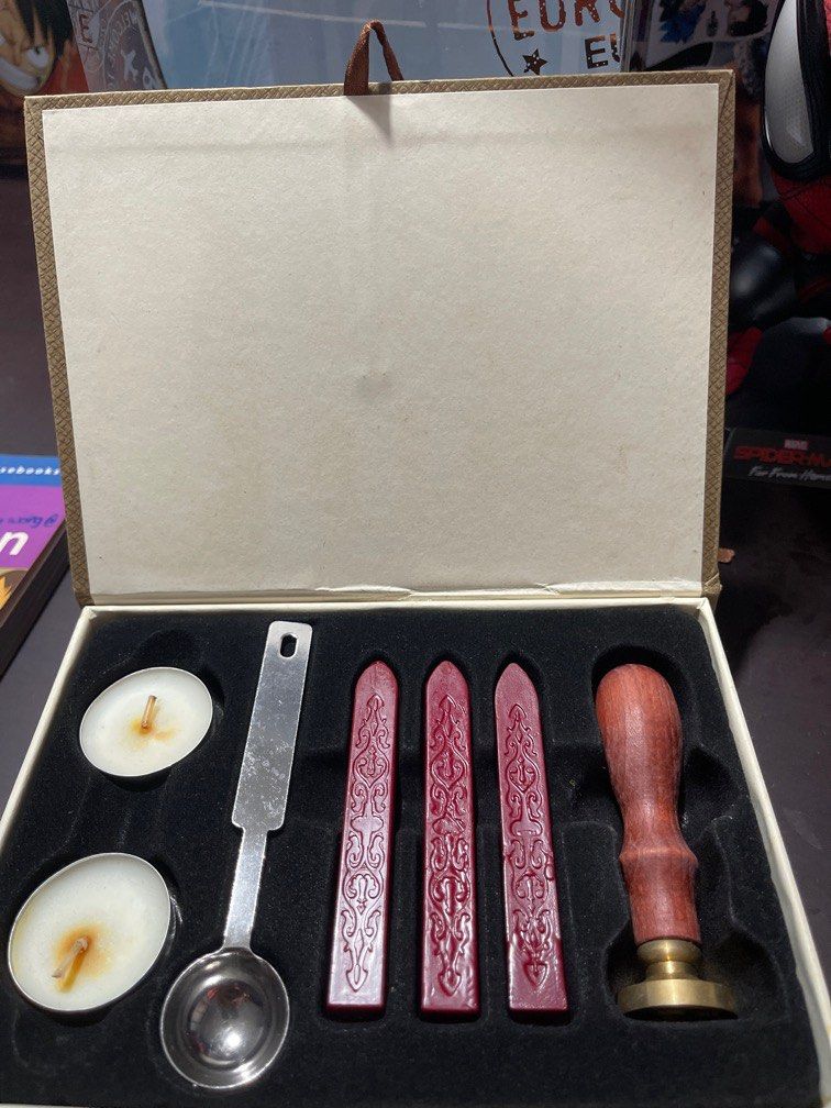 Wax stamp letter E, Hobbies & Toys, Memorabilia & Collectibles, Stamps