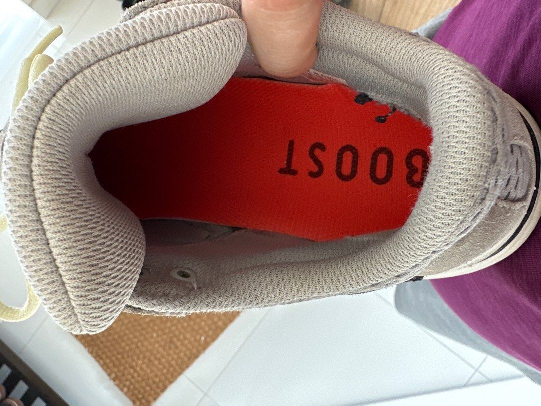 Red bottom best sale yeezy