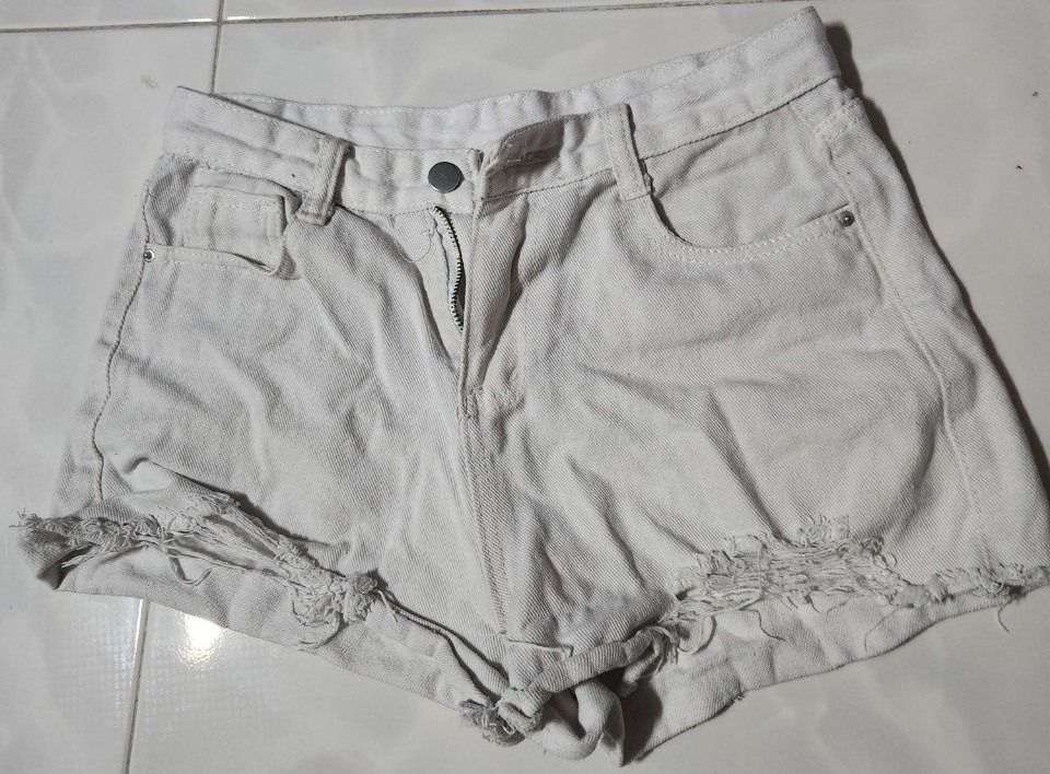 White denim ripped shorts size S Women s Fashion Bottoms