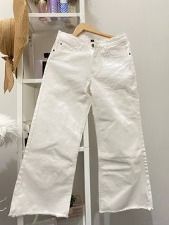 (Category: ) located in . Submitted by shopwithelly (Listing ID 1255290234, Image 1). Description: .