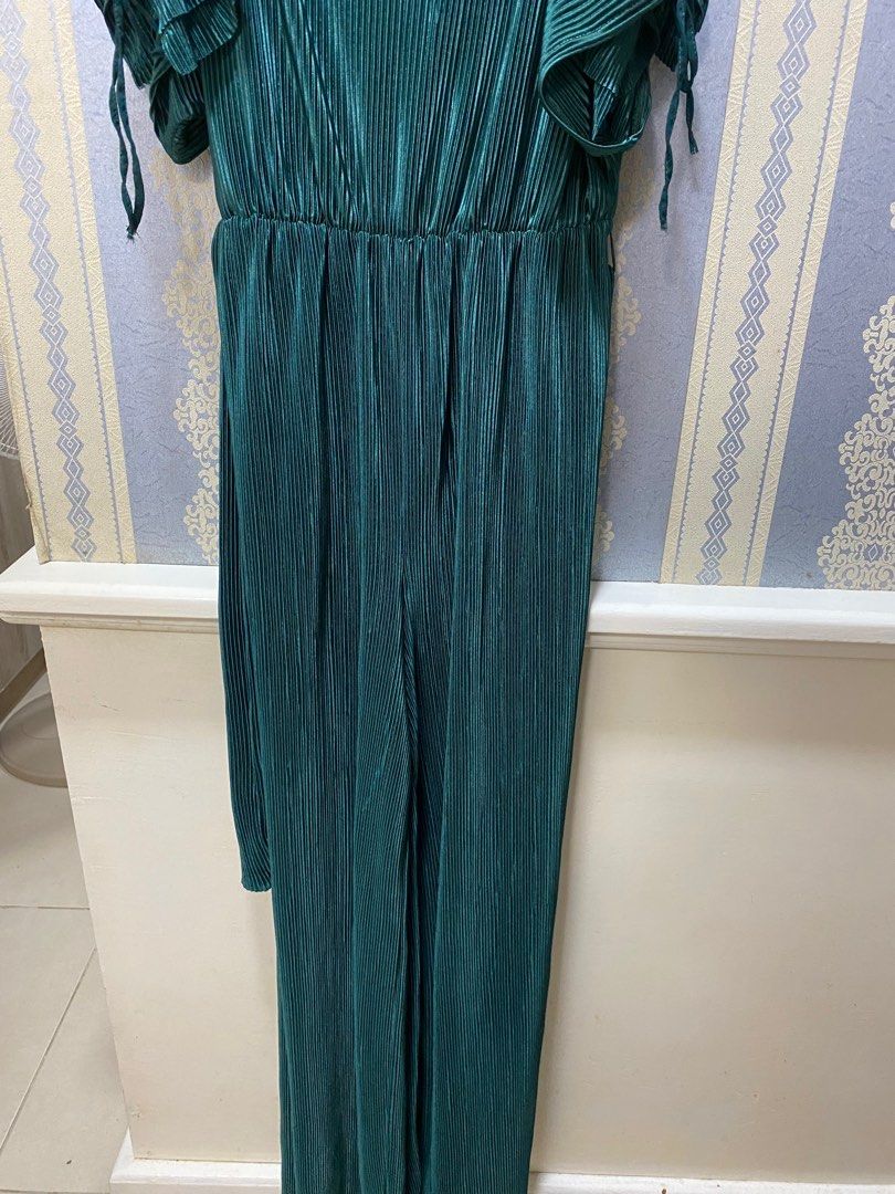 Zara jumpsuit Women s Fashion Dresses Sets Jumpsuits on Carousell