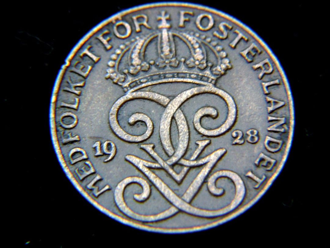 瑞典銅幣-1928年瑞典王國三(Kingdom of Sweden)冠皇家國徽及瑞王古斯塔夫五世徽2奧里銅幣, 興趣及遊戲, 收藏品及紀念品, 錢幣-  Carousell