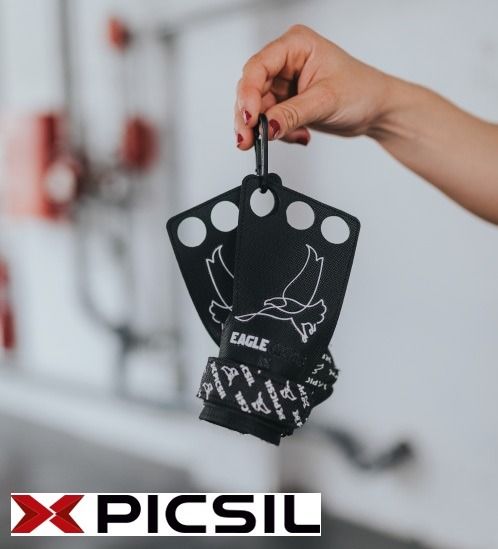 ⭐SELLING AT COST! PicSil Sport AZOR Grips S Size, Sports Equipment, Other  Sports Equipment and Supplies on Carousell