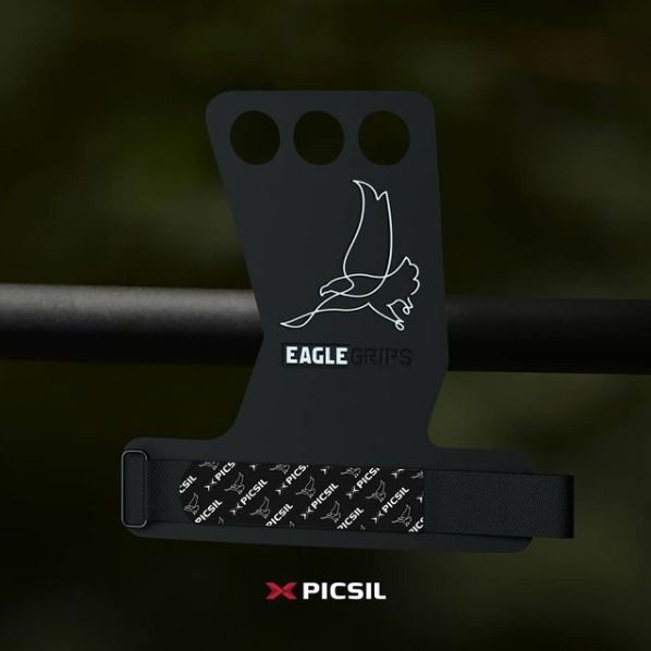 ⭐SELLING AT COST! PicSil Sport EAGLE Grips S Size, Sports Equipment, Other  Sports Equipment and Supplies on Carousell