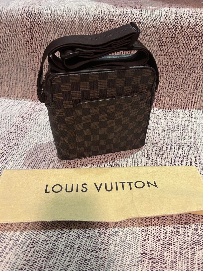 AUTHENTIC LOUIS VUITTON OLAV SLING BAG DAMIER EBENE DATECODE:LM0095  (LV2036), Luxury, Bags & Wallets on Carousell