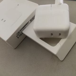 Apple Dual USB-C Port 35W Power Adapter