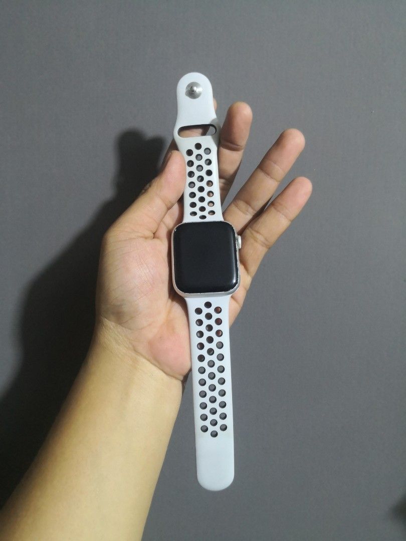 Apple watch best sale model a1978