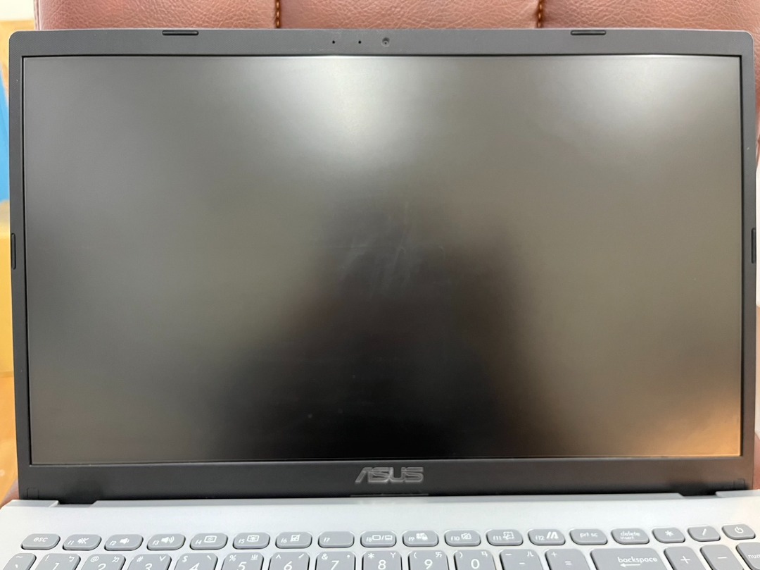 美品 ASUS VivoBook15 Core i3-1035G1 15.6型-