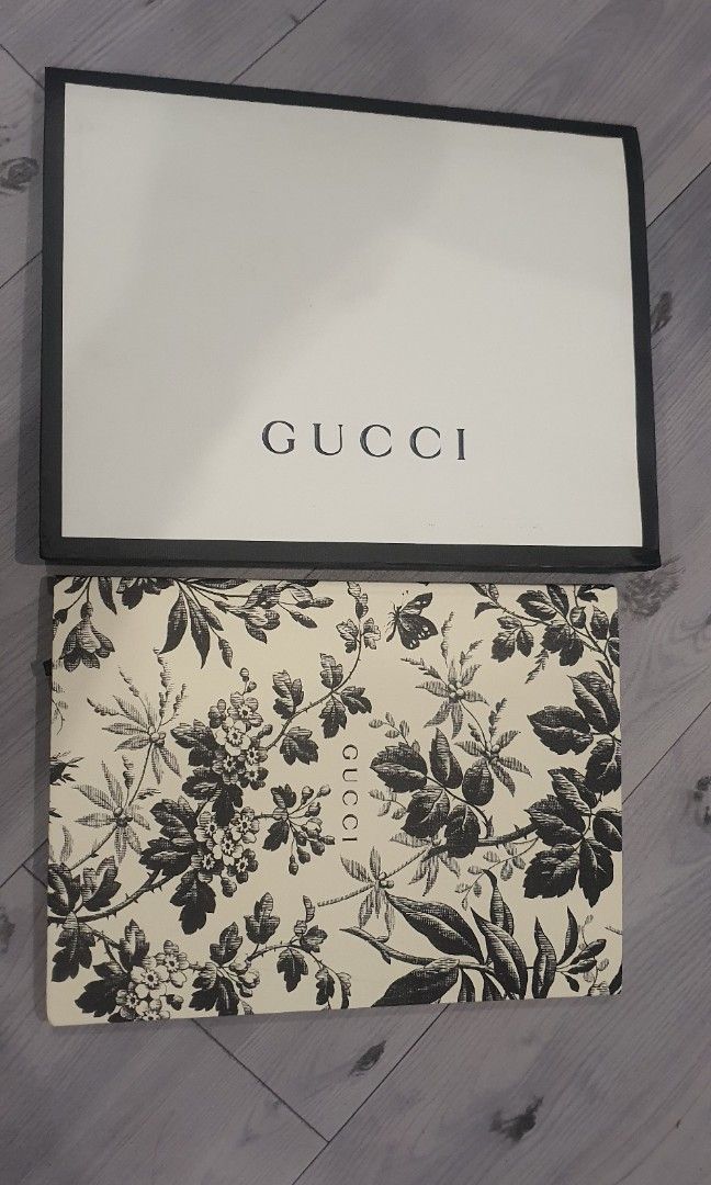 Authentic gucci empty book (Category: Luxury Accessories) located in Cavite. Submitted by ohmie23 (Listing ID 1255549853, Image 2). Description: Authentic gucci empty book.