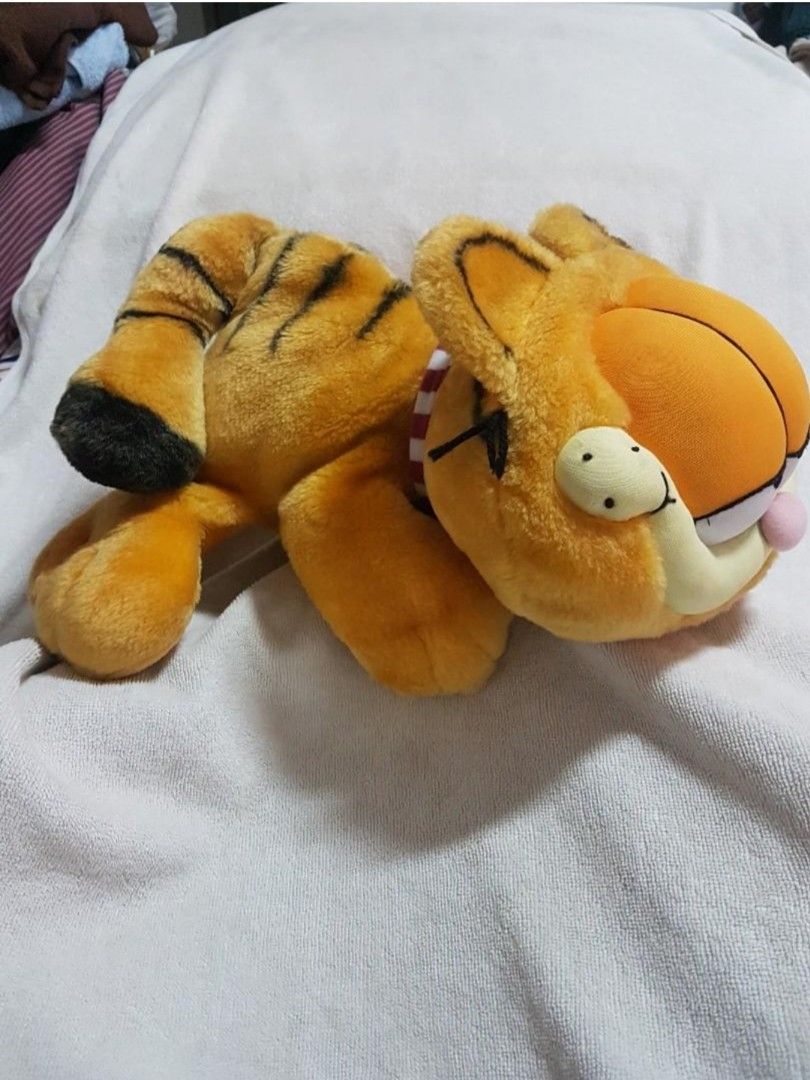 Garfield giant plush • Magic Plush