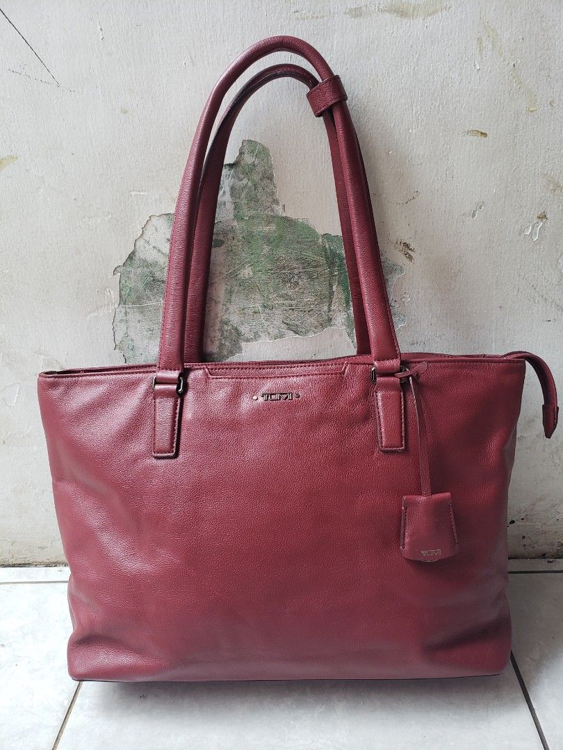 Tumi voyageur monika leather tote 2025