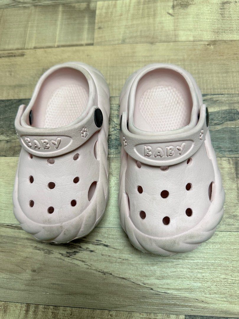 Newborn crocs outlet