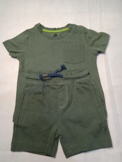 Baju anak laki-laki