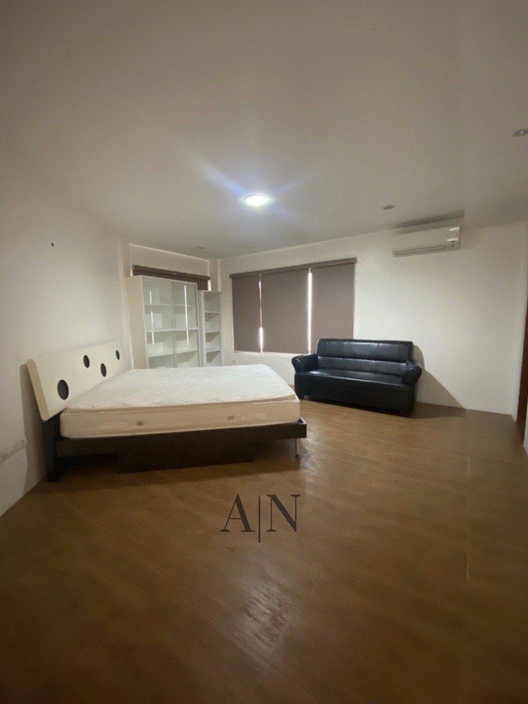 Big House for Rent along Congressional Avenue Quezon City, Property