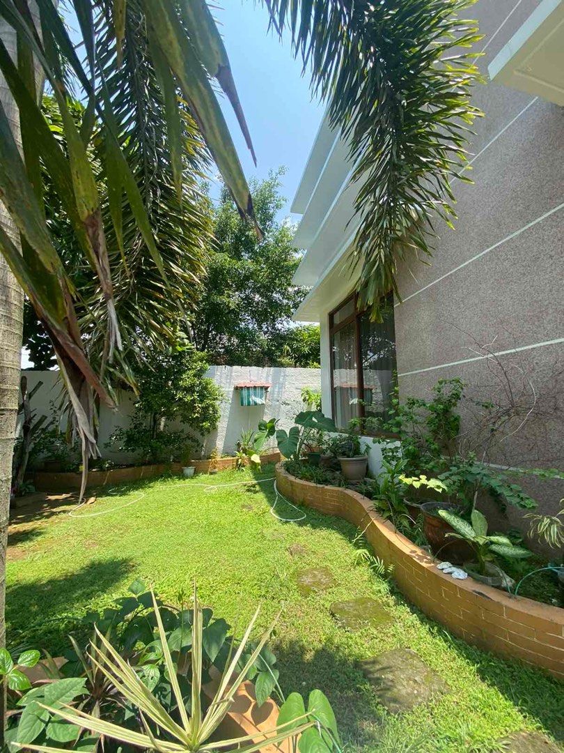 Big House for Rent along Congressional Avenue Quezon City, Property