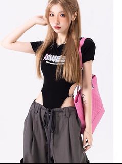 (Category: ) located in . Submitted by savemycloset (Listing ID 1255575867, Image 1). Description: .