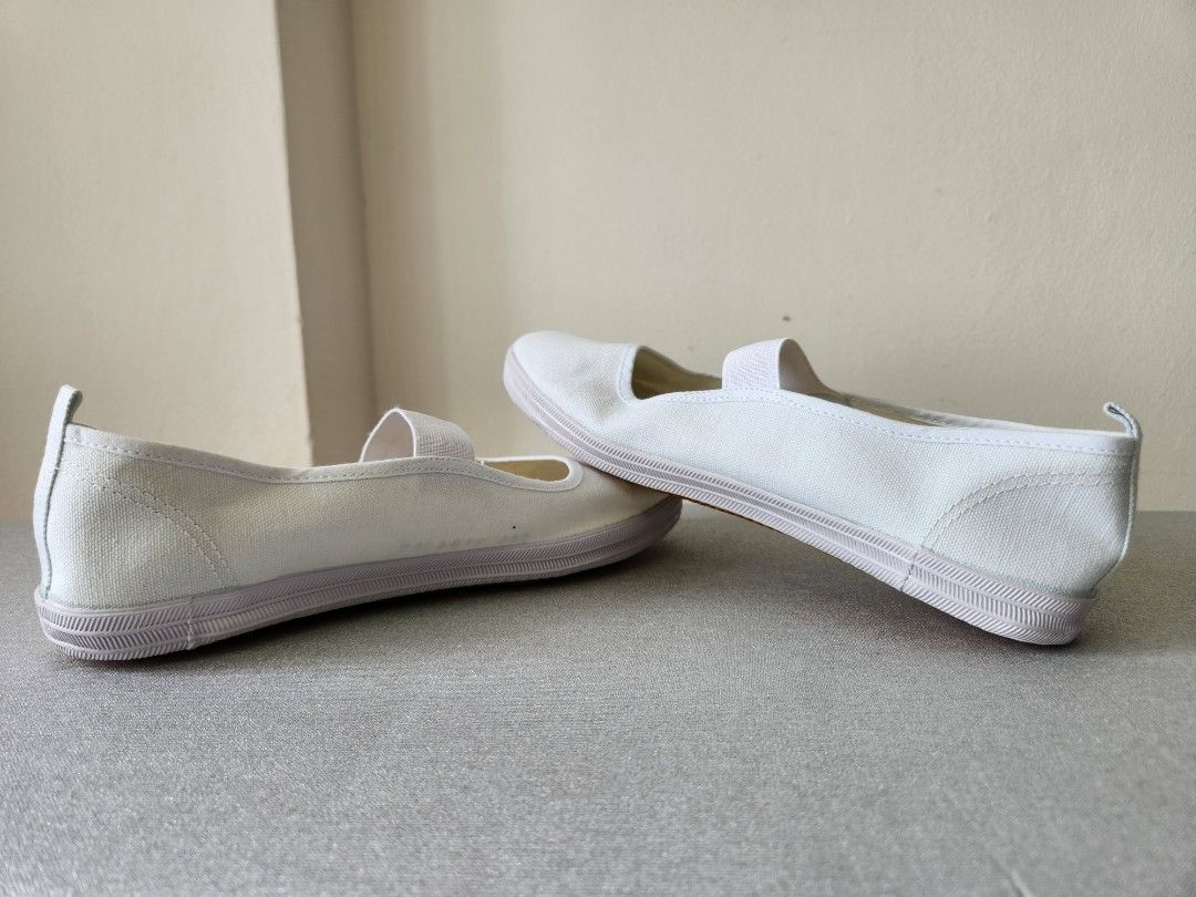Girls white slip on shoes online