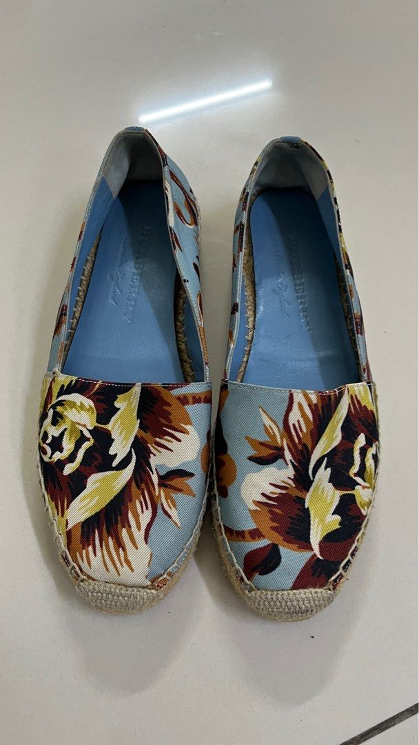 Burberry espadrille Women s Fashion Footwear Flats on Carousell