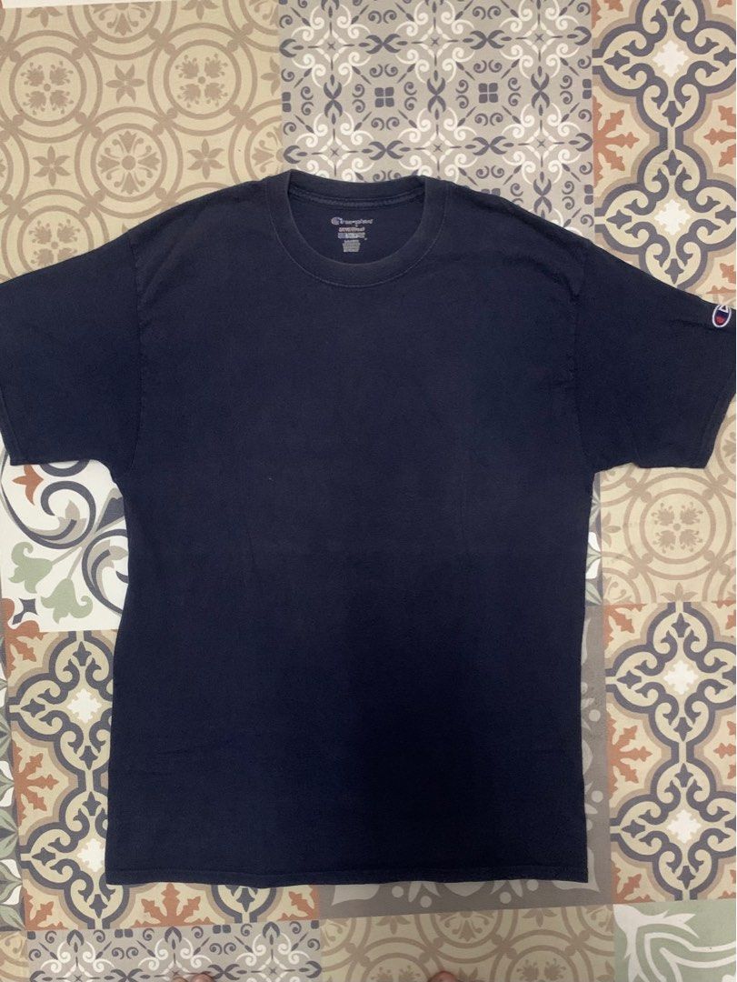 Champion Tshirt (Category: Tshirts & Polo Shirts) located in Shah Alam. Submitted by ahmdnbll (Listing ID 1255568322, Image 1). Description: Thrifted item Washed blue colour n a bit faded.