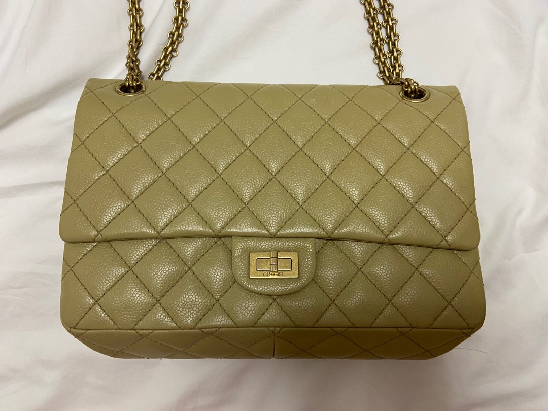 CHANEL Iridescent Caviar Quilted 2.55 Reissue 226 Flap Beige