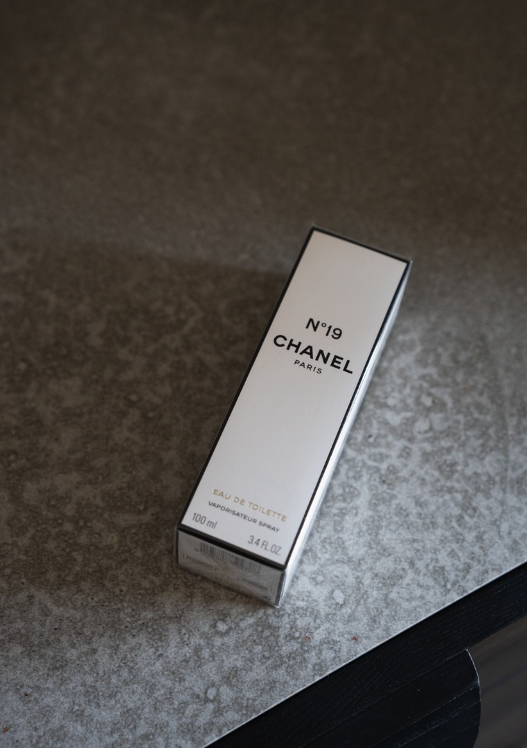 CHANEL香奈兒N°19 女性淡香水(100ml ) EDT 19號N19 EAU DE TOILETTE