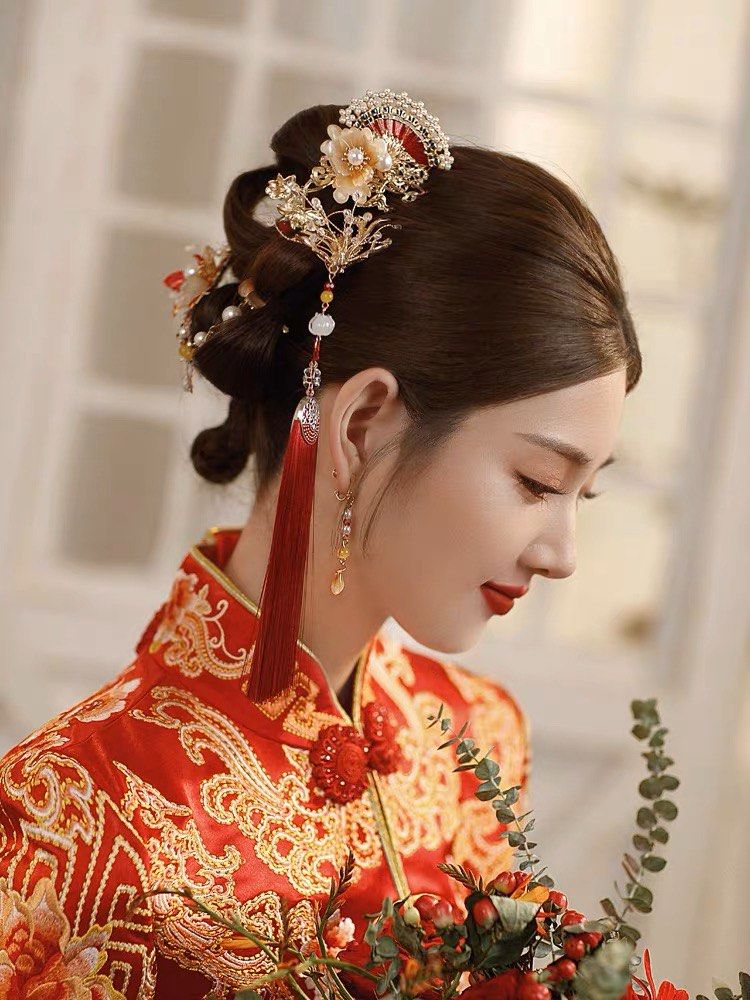 Classic Wedding - Traditional Chinese Wedding #2061182 | Asian beauty, Wedding  hair and makeup, Wedding hairstyles