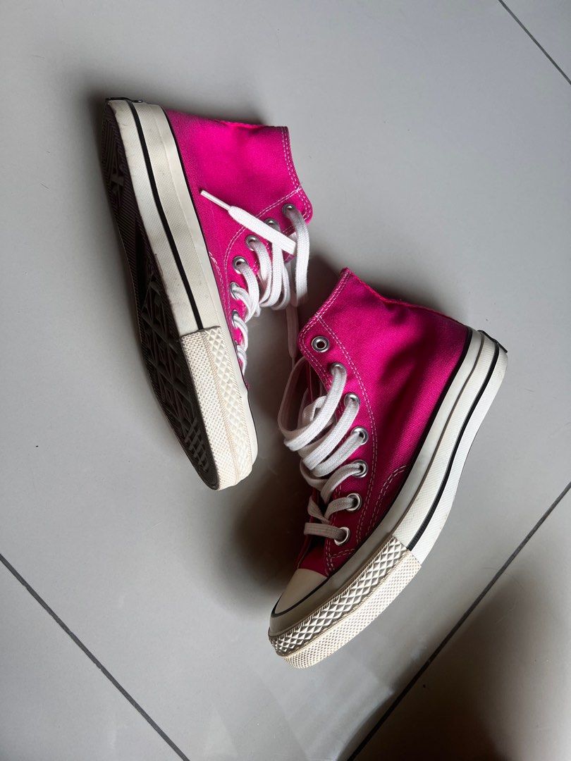 Neon pink converse high tops hotsell