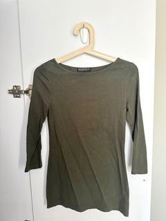 Cotton On Boat Neck Longsleeves Shirt / Army Green / Small