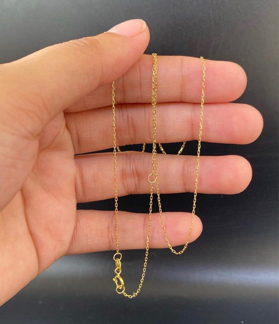 Dainty chain hotsell