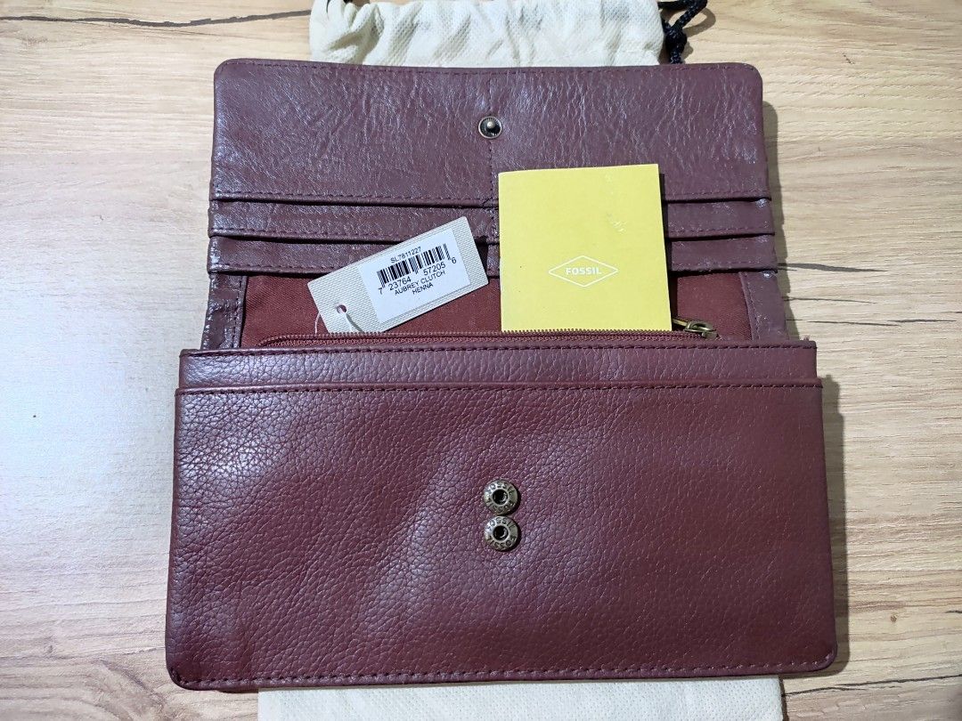 Aubrey discount clutch fossil